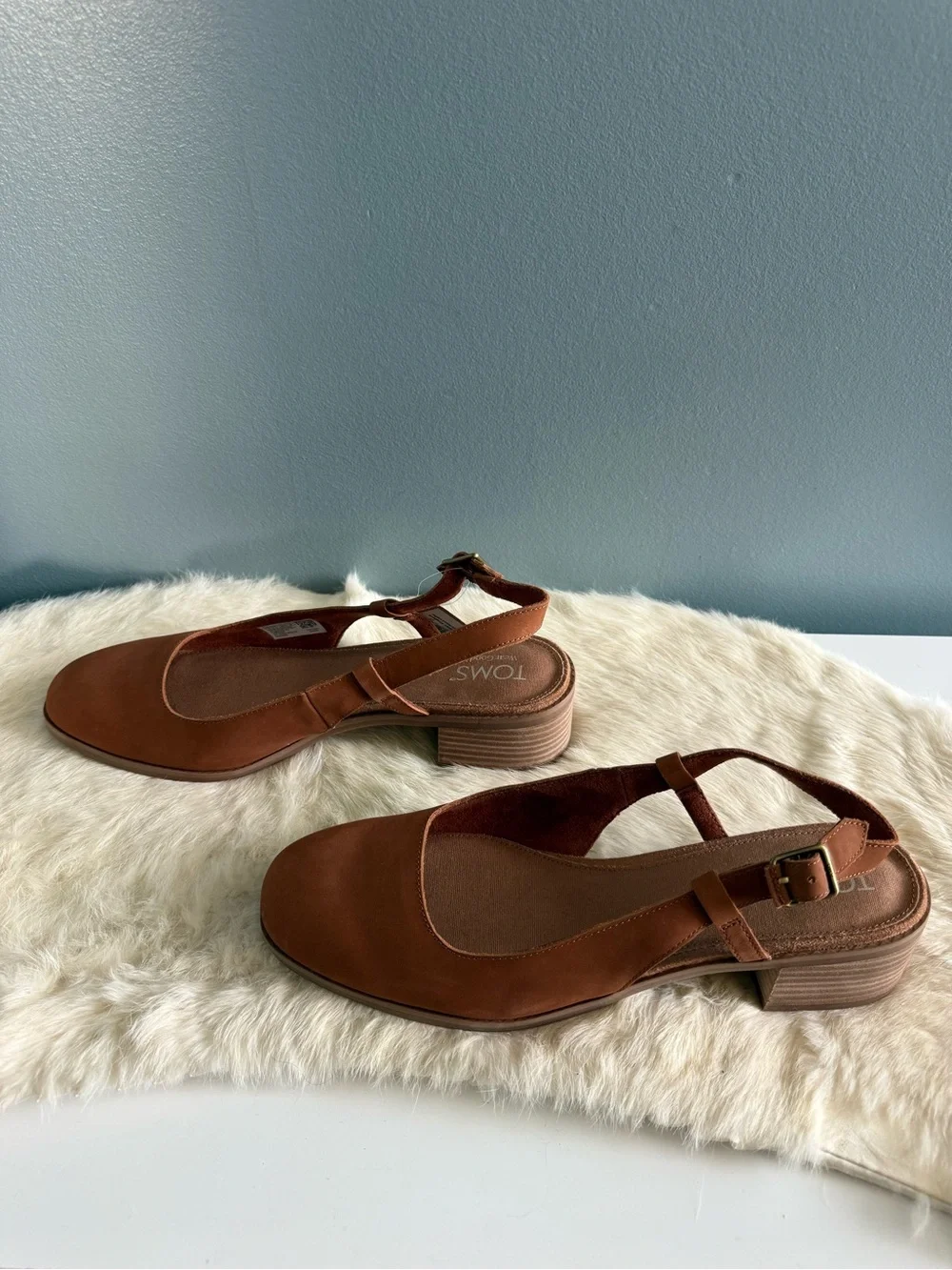 TOMS Women’s Jaclyn Amber Brown Nubuck Leather Slingback Heels